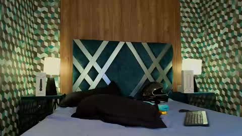 Michael Stevens online show from 09-18-25, 11:07