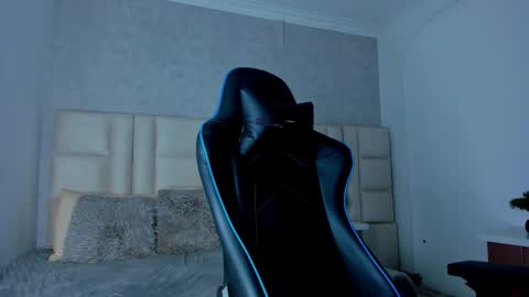 Michael online show from 11-23-25, 06:24