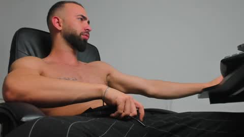 MichaelEvansx online show from 12-21-24, 12:09