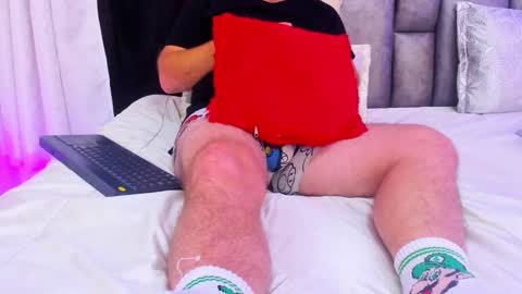 Michael  Contenido explcito online show from 01-08-25, 01:11