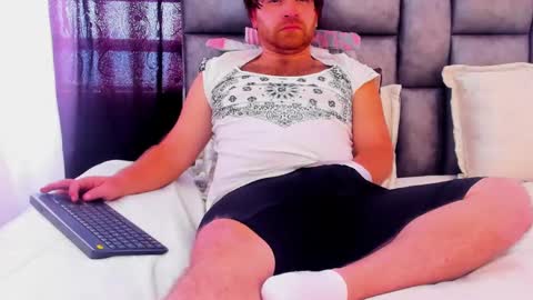 Michael  Contenido explcito online show from 02-02-25, 06:10