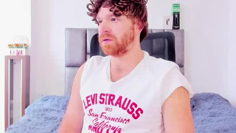 Michael  Contenido explcito online show from 10-05-25, 06:17