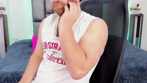 Michael  Contenido explcito online show from 10-08-25, 10:40