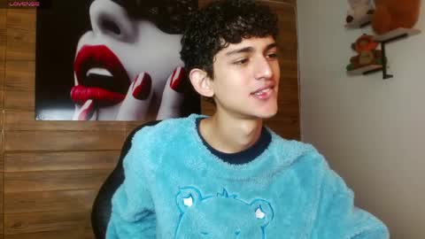 Snapshot of michaelkoiv chatting on 05-26-26, 11:39 michaelkoiv online show from 05-26-26, 11:39