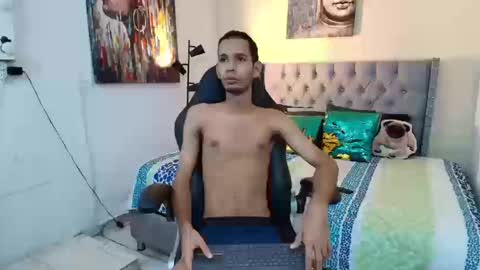 michaell_bellk_ online show from 10-18-25, 06:30