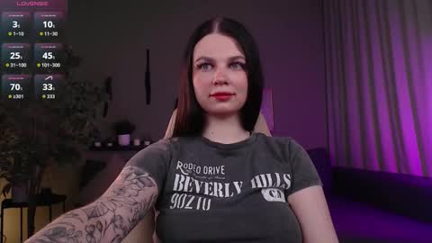 Kate online show from 10-17-25, 01:09