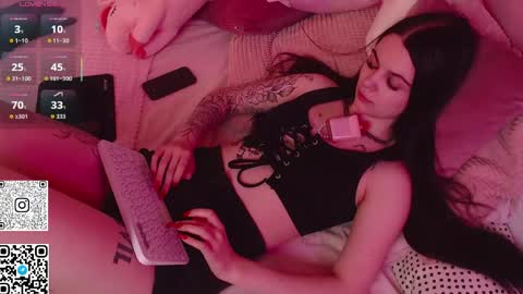 Kate online show from 04-15-26, 01:12