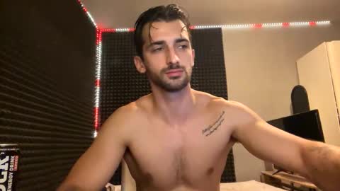 Snapshot of michelemagnetico chatting on 09-30-25, 11:21 michelemagnetico online show from 09-30-25, 11:21