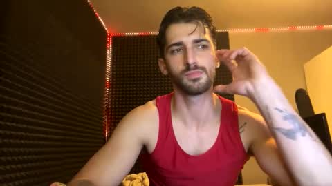 Snapshot of michelemagnetico chatting on 11-18-25, 11:15 michelemagnetico online show from 11-18-25, 11:15