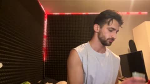 Snapshot of michelemagnetico chatting on 11-29-25, 10:24 michelemagnetico online show from 11-29-25, 10:24