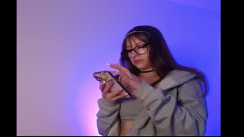 Snapshot of michell_bunny13 chatting on 06-16-26, 02:25 Michell online show from 06-16-26, 02:25