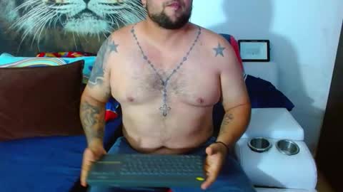 Snapshot of michell_myers chatting on 11-10-25, 08:19 michell_myers online show from 11-10-25, 08:19