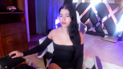 Snapshot of michell_sweetie chatting on 02-03-26, 06:57 Michell online show from 02-03-26, 06:57