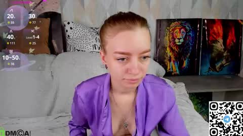 Snapshot of michelle_blond chatting on 10-18-25, 08:04 michelle_blond online show from 10-18-25, 08:04