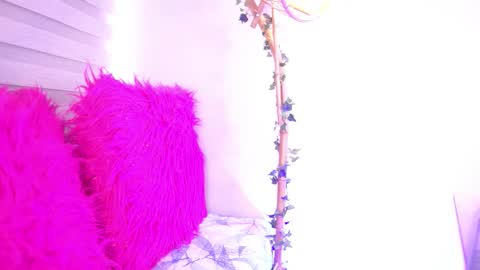 Snapshot of michelle_chang chatting on 11-15-25, 12:02 michelle chang online show from 11-15-25, 12:02