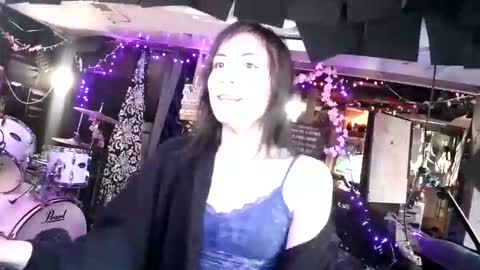 Snapshot of michelle_flowers chatting on 11-29-25, 12:46 michelle_flowers online show from 11-29-25, 12:46