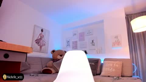 Snapshot of michelle_se chatting on 12-14-24, 02:23 Michelle online show from 12-14-24, 02:23