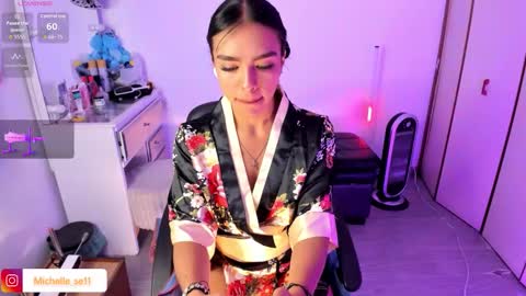 Snapshot of michelle_se chatting on 09-11-25, 06:30 Michelle online show from 09-11-25, 06:30