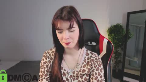 Snapshot of michelle_vasquez chatting on 05-23-26, 10:36 Michelle online show from 05-23-26, 10:36