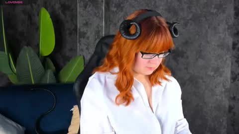 Michelle online show from 10-16-25, 07:09