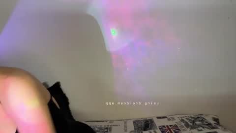 Snapshot of michellepetitte chatting on 10-09-25, 10:41 michellepetitte online show from 10-09-25, 10:41