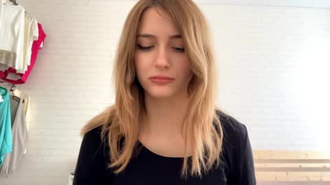 Jenny online show from 04-04-26, 08:56