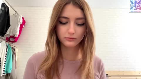Jenny online show from 04-27-26, 08:34