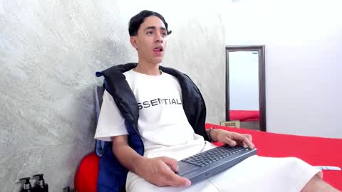 Snapshot of mick_lollipopp chatting on 03-06-26, 07:54 mick_lollipopp online show from 03-06-26, 07:54