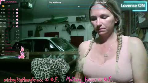 Snapshot of mickey85knoxx chatting on 11-26-25, 03:18 mickey85knoxx online show from 11-26-25, 03:18
