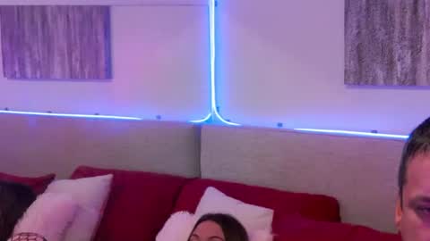 Snapshot of mickeyshyne69 chatting on 01-15-25, 03:22 Mickey online show from 01-15-25, 03:22