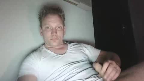 Snapshot of mickkxl chatting on 01-30-25, 04:55 mickkxl online show from 01-30-25, 04:55