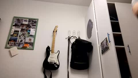 Snapshot of micky_law88 chatting on 12-15-25, 09:57 micky_law88 online show from 12-15-25, 09:57