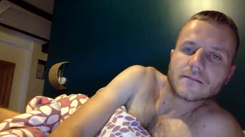 Snapshot of mickylove67 chatting on 10-12-25, 07:40 mickylove67 online show from 10-12-25, 07:40