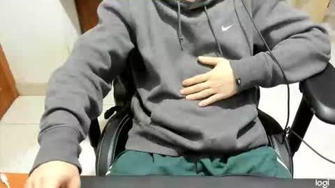 Snapshot of microfama00 chatting on 02-02-26, 12:42 microfama00 online show from 02-02-26, 12:42