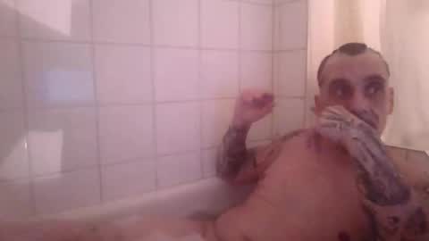 middle123456783939 online show from 01-12-26, 03:23