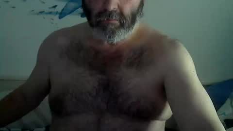 Snapshot of midhir chatting on 01-29-25, 07:00 kike online show from 01-29-25, 07:00