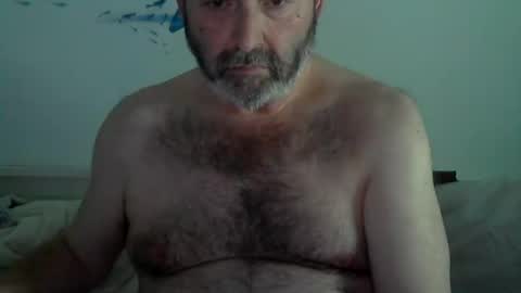 Snapshot of midhir chatting on 02-14-25, 07:23 kike online show from 02-14-25, 07:23