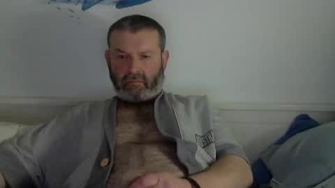 Snapshot of midhir chatting on 02-14-25, 10:25 kike online show from 02-14-25, 10:25