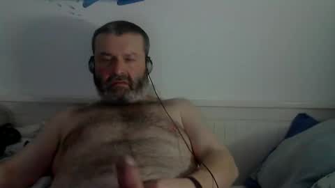 Snapshot of midhir chatting on 02-16-25, 01:25 kike online show from 02-16-25, 01:25