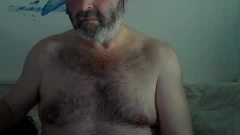 Snapshot of midhir chatting on 02-18-25, 05:42 kike online show from 02-18-25, 05:42