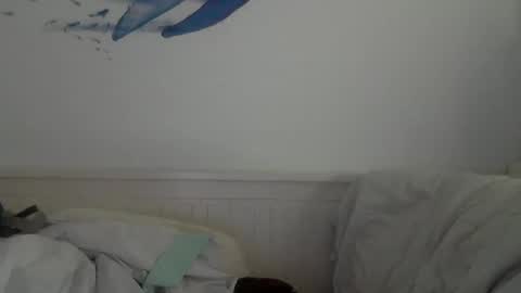 Snapshot of midhir chatting on 02-19-25, 02:55 kike online show from 02-19-25, 02:55