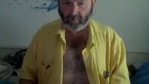 Snapshot of midhir chatting on 03-03-25, 02:37 kike online show from 03-03-25, 02:37