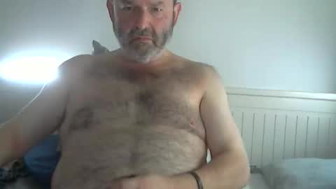 Snapshot of midhir chatting on 09-24-25, 04:10 kike online show from 09-24-25, 04:10