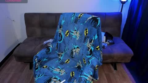 Blue online show from 02-05-25, 03:23