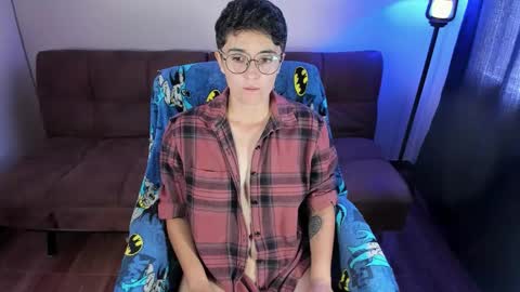 Blue online show from 03-12-26, 03:29