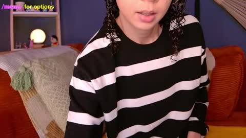 Snapshot of midnight__muse chatting on 11-17-25, 05:35 Rain online show from 11-17-25, 05:35