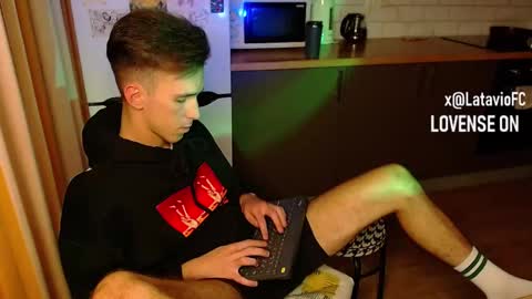 Snapshot of midnighter__ chatting on 09-20-25, 01:17 Alexey or just Alex online show from 09-20-25, 01:17