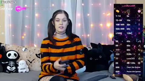 Snapshot of midnightpixie chatting on 11-05-25, 08:20 Jenna Talia online show from 11-05-25, 08:20