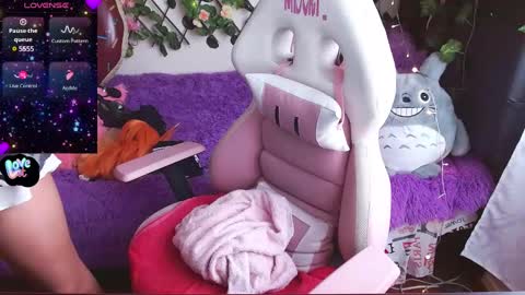 Snapshot of midoriquinn chatting on 01-27-25, 02:35 Midori 7u7 online show from 01-27-25, 02:35