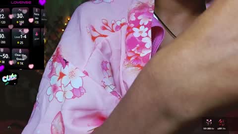 Snapshot of midoriquinn chatting on 01-31-25, 01:43 Midori 7u7 online show from 01-31-25, 01:43